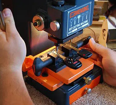 Universal Locksmith Store Bridgeport, CT 203-433-3671 Universal Locksmith Store Bridgeport, CT 203-433-3671 - 14-Key-Duplication